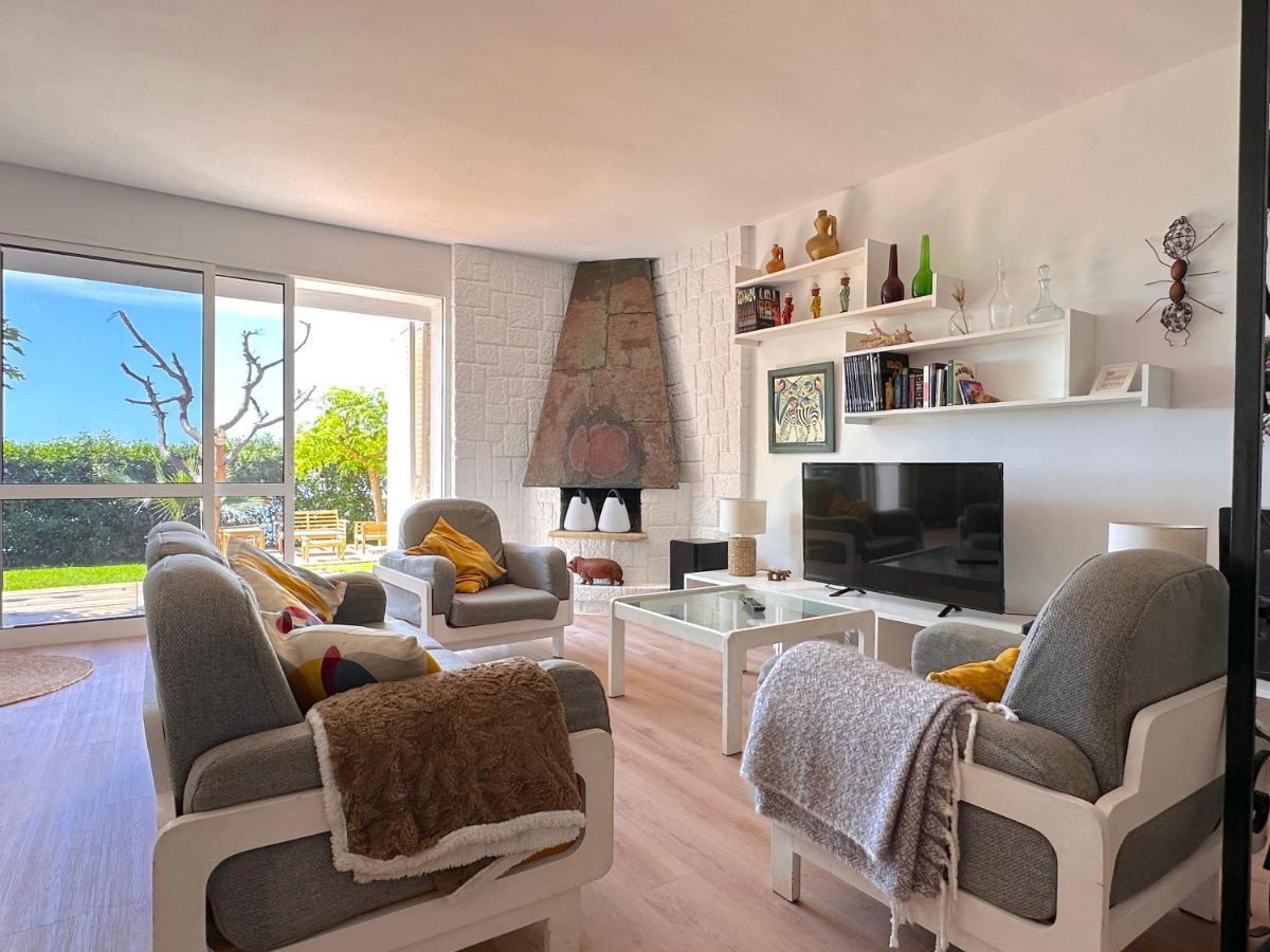 Villa Alboran Beachfront 9Pax Torre de Benagalbon Exteriör bild